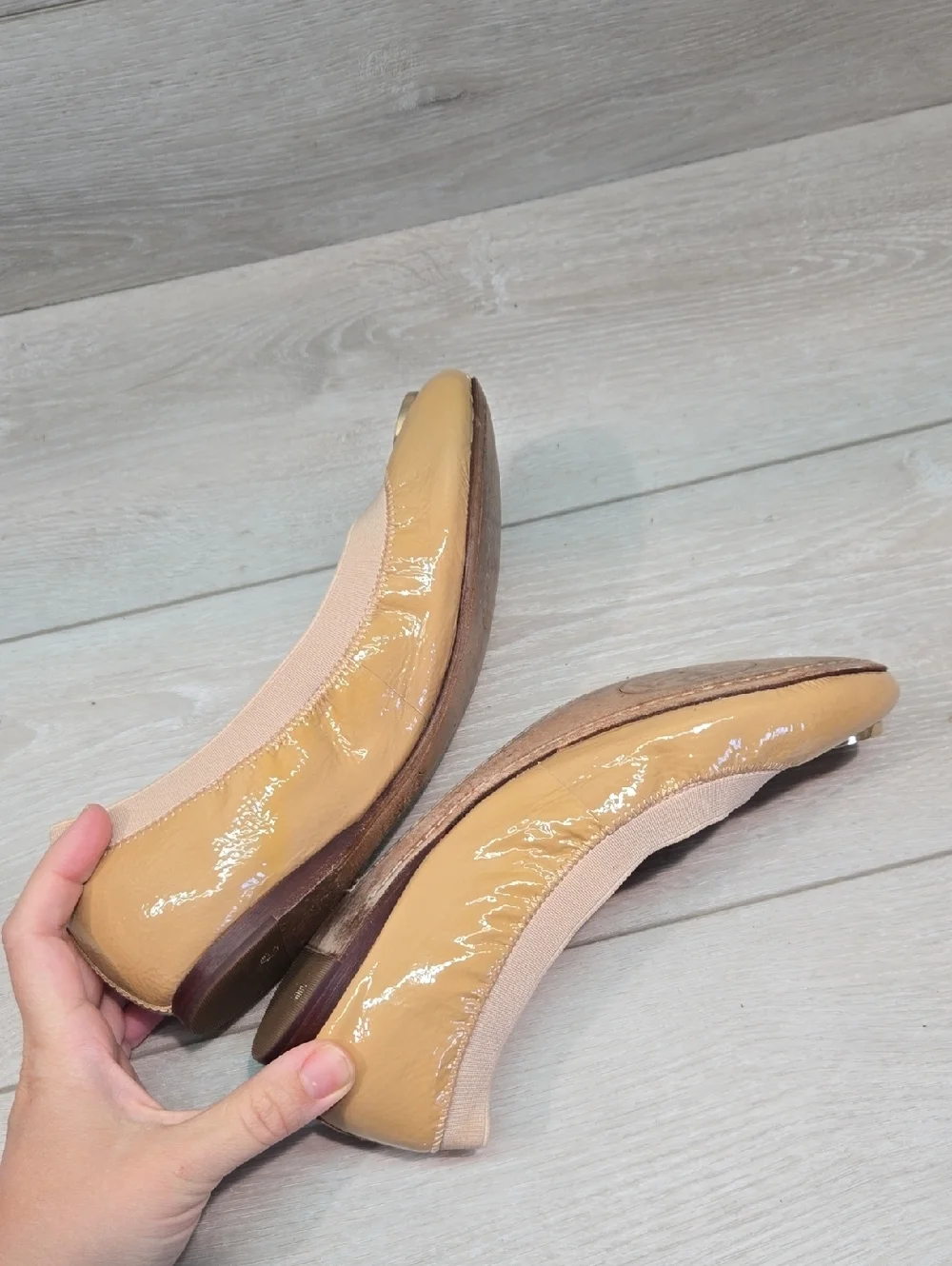 Tory Burch Nude Gold Logo Patent Leather Ballet Flats Shoes Sz 9M